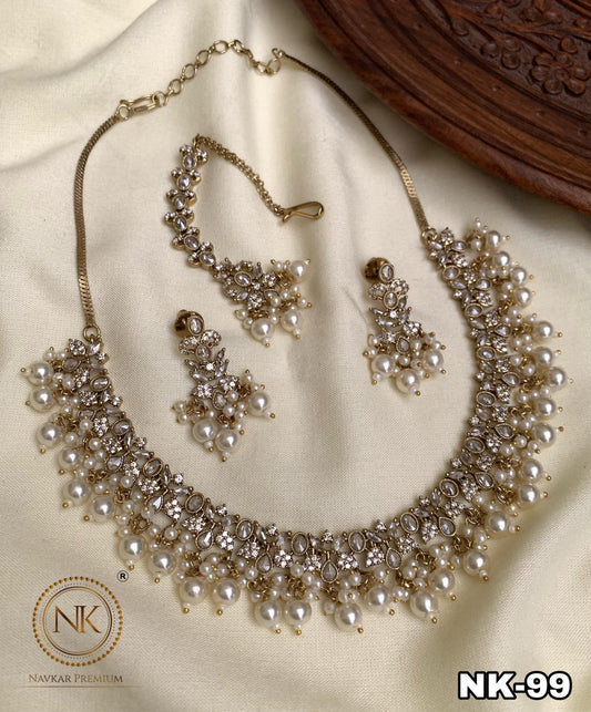 White AD stone necklace with pearls