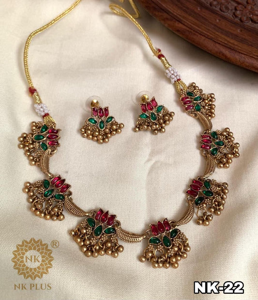 TAMARA Pink Green Lotus and golden beads necklace