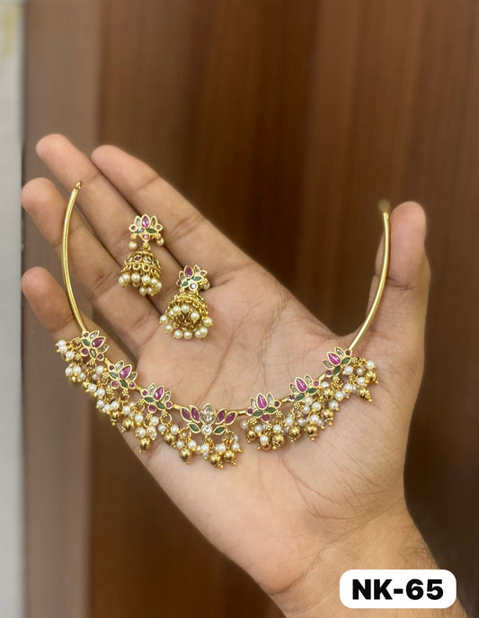 TAMARA Hasli neckset with matching jhumka