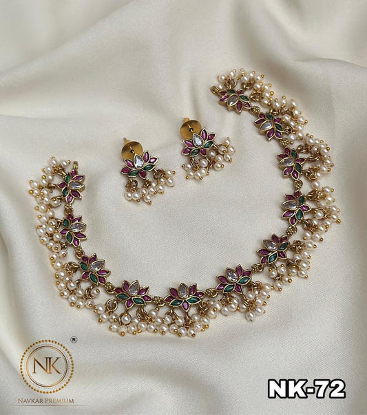 TAMARA Pearl neckset
